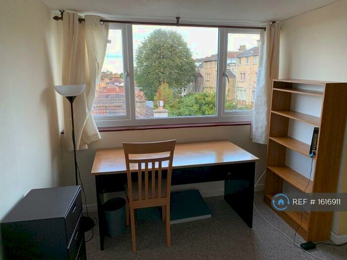 2 Bedroom Flat To Rent In Hampton Road, Bristol, BS6