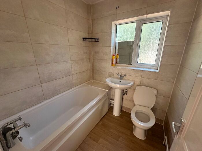 2 Bedroom Flat To Rent In Western View, Northampton, NN1