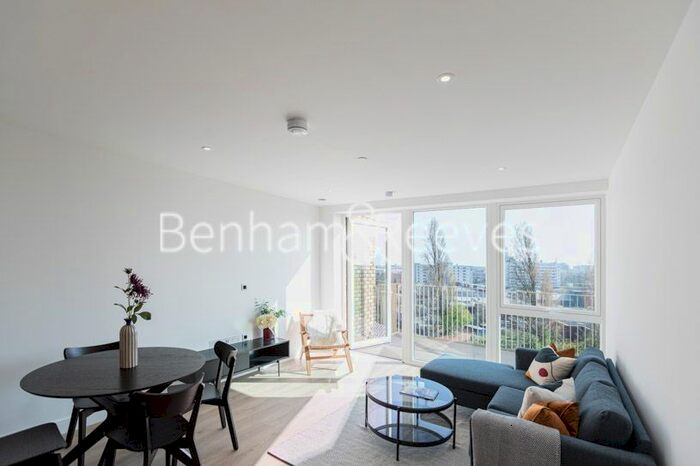 2 Bedroom Flat To Rent In Beresford Avenue, Wembley, HA0