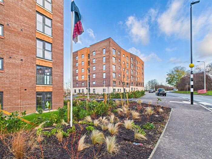 2 Bedroom Apartment To Rent In Clovenstone Close, Edinburgh, Midlothian, EH14