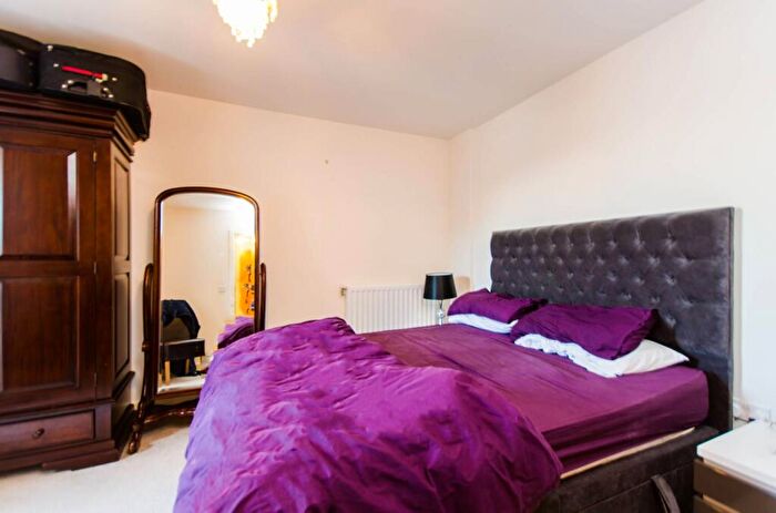 1 Bedroom Flat To Rent In Fairthorn Road, Charlton, London, SE7