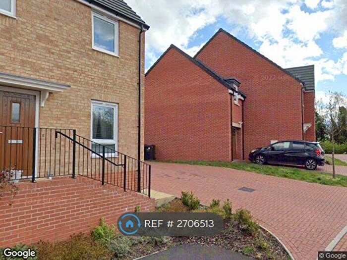 Studio To Rent In Starling Close, West Bridgford, Nottingham, NG2