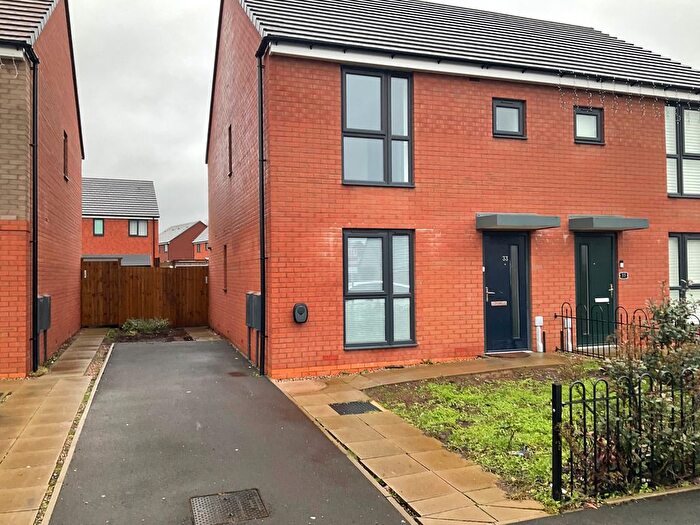 3 Bedroom Semi Detached House To Rent In Buttercup Crescent, Walsall, WS3