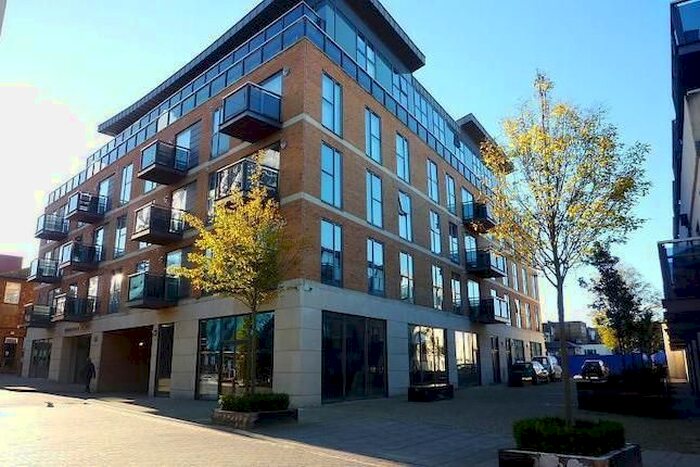 1 Bedroom Flat To Rent In St. Marys Road, Surbiton, KT6