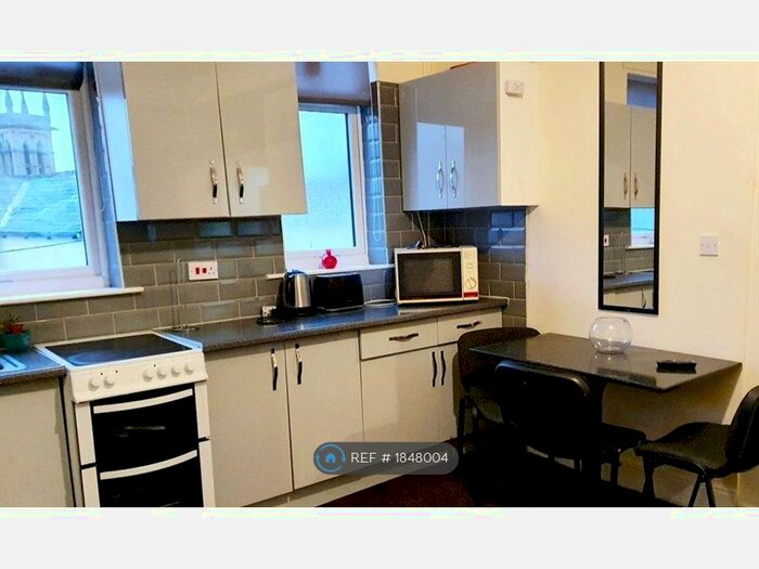 3 Bedroom End Of Terrace House To Rent In Travis Place, Sheffield, S10