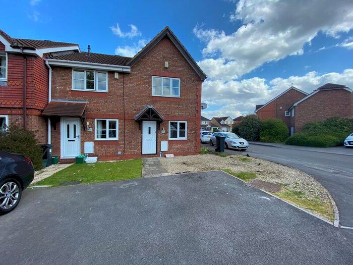 2 Bedroom End Of Terrace House To Rent In Wheatfield Drive, Bristol, BS32