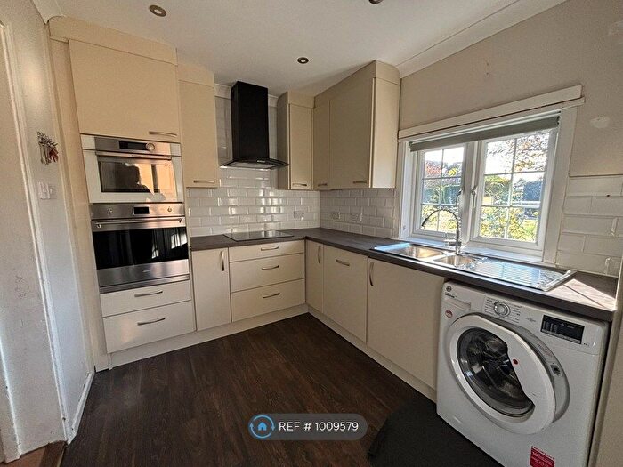 3 Bedroom Semi-Detached House To Rent In The Street, Sittingbourne, ME9