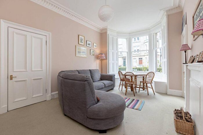 2 Bedroom Flat For Sale In Comely Bank Street, Edinburgh, EH4