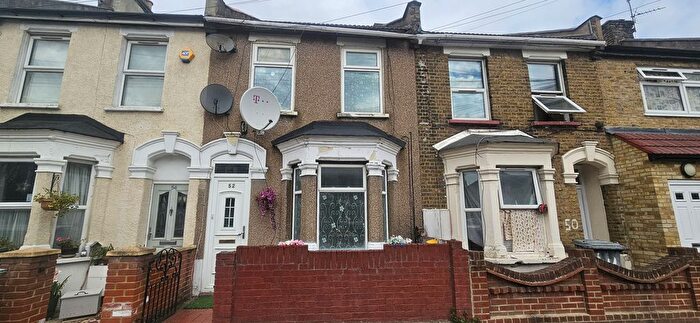 4 Bedroom Terraced House To Rent In Desford Road, London, E16