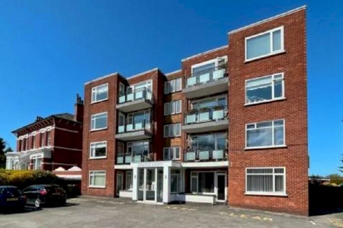 2 Bedroom Ground Flat To Rent In Argyle Road, Southport, Merseyside., PR9