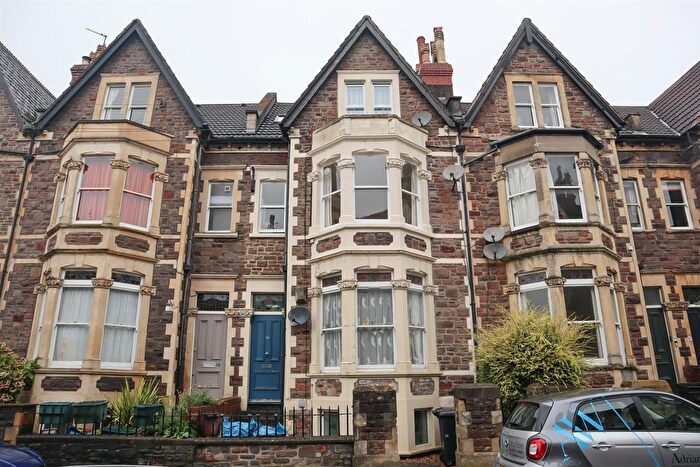 2 Bedroom Flat To Rent In Manor Park, Redland, Bristol, BS6