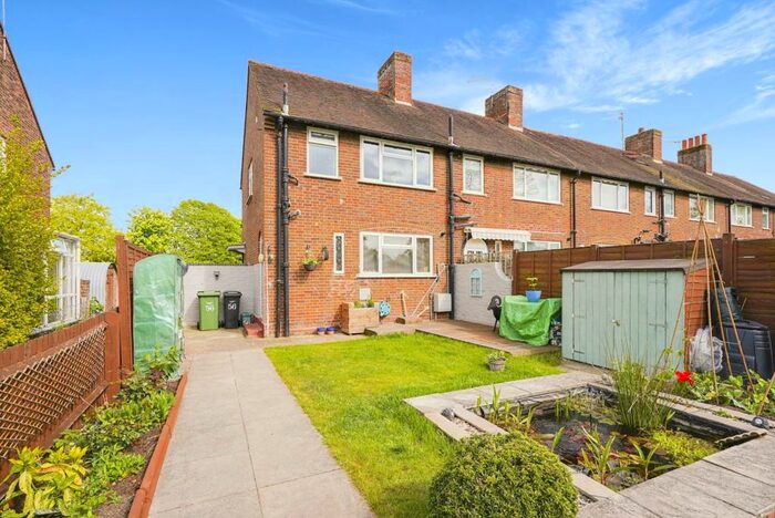 2 Bedroom Terraced House For Sale In North Drive, Harwell, Didcot, OX11