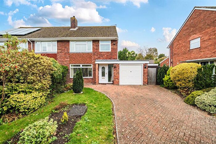 3 Bedroom House For Sale In Wakefield Avenue, Fareham, PO16