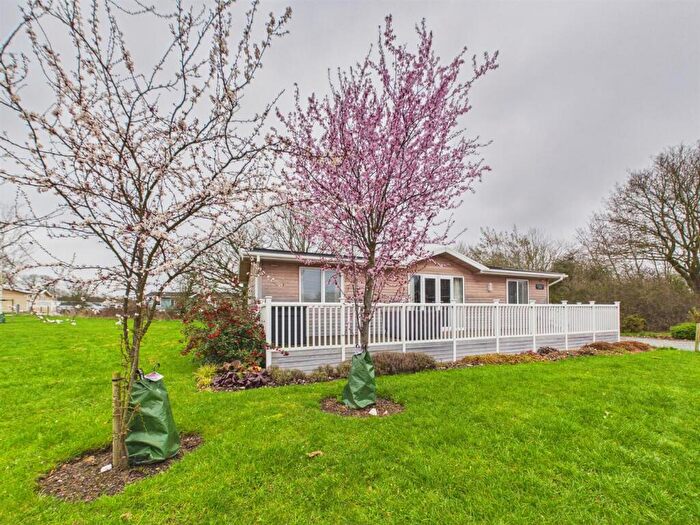 2 Bedroom House For Sale In Findern Lane, Willington, Derby, DE65