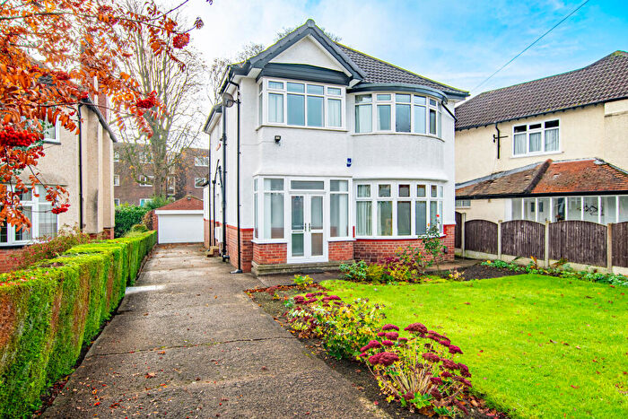 4 Bedroom Detached House For Sale In Falkland Gardens, Moortown, LS17