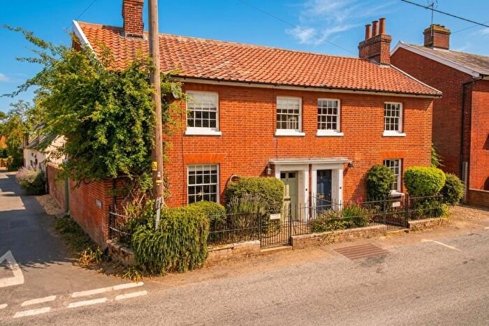 3 Bedroom Semi-Detached House For Sale In West Church Street, Kenninghall, Norwich, NR16