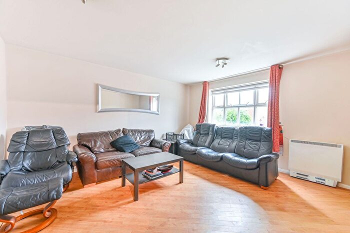 2 Bedroom Flat For Sale In Chamberlayne Avenue, Preston Road, Wembley, HA9