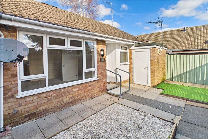 2 Bedroom Bungalow For Sale In Arncliffe, Bracknell, Berkshire, RG12