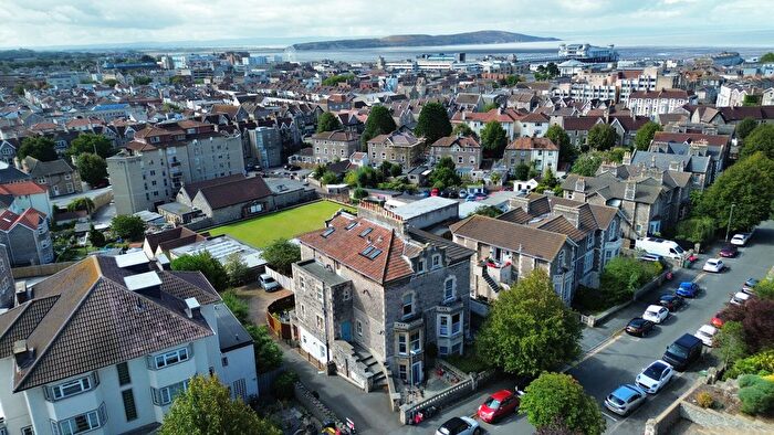 2 Bedroom Maisonette For Sale In Southside, Weston-Super-Mare, BS23