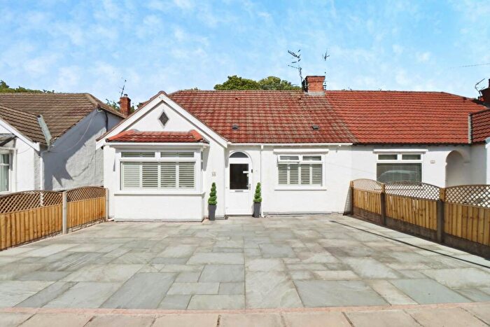 2 Bedroom Semi-Detached Bungalow For Sale In Heathfield Road, Bebington, CH63