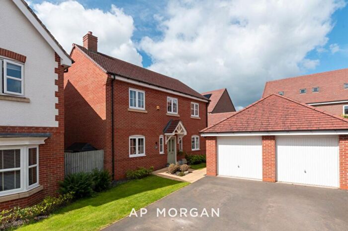 4 Bedroom Detached House For Sale In Burnham Road, Wythall, Worcestershire, Worcestershire, B47