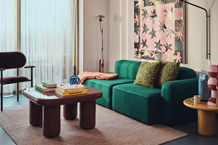 2 Bedroom Flat To Rent In Balfron Tower, St Leonards Road, London, E14