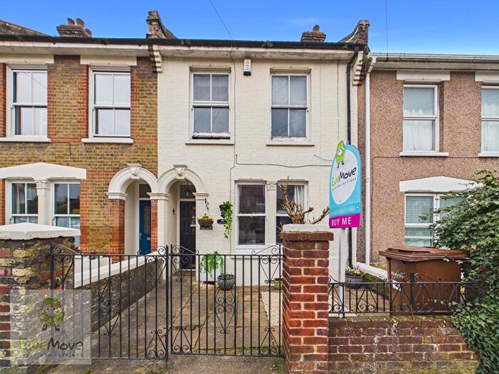 3 Bedroom Terraced House For Sale In Jersey Road, Rochester, ME2