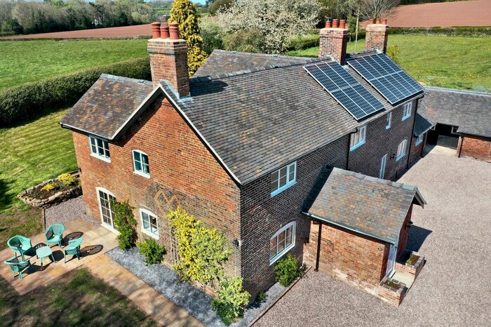 5 Bedroom Farmhouse To Rent In Sidway, Market Drayton, TF9