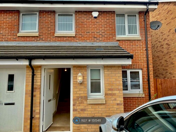 2 Bedroom Semi-Detached House To Rent In Townsend Street, Pentrechwyth, Swansea, SA1