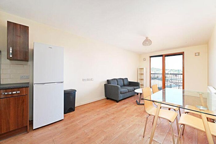 1 Bedroom Apartment To Rent In Apt Ashton Point, Upper Allen Street, S3