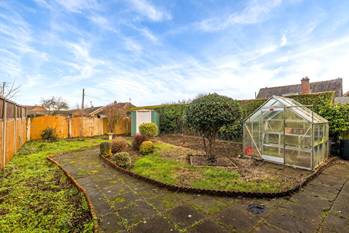 2 Bedroom Detached Bungalow For Sale In Boundary Paddock, Navenby, Lincoln, Lincolnshire, LN5