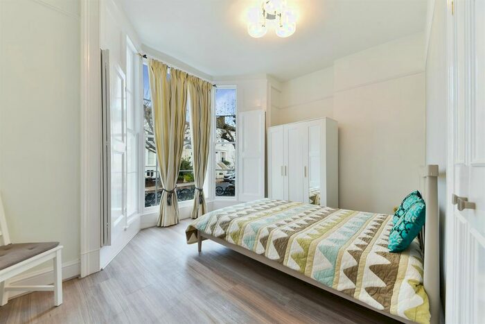 2 Bedroom Flat To Rent In St. Augustines Road, London, NW1