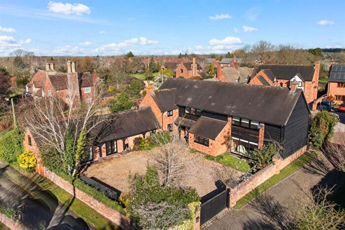 5 Bedroom Barn Conversion For Sale In Wyre Lane, Long Marston, Stratford-upon-Avon, CV37