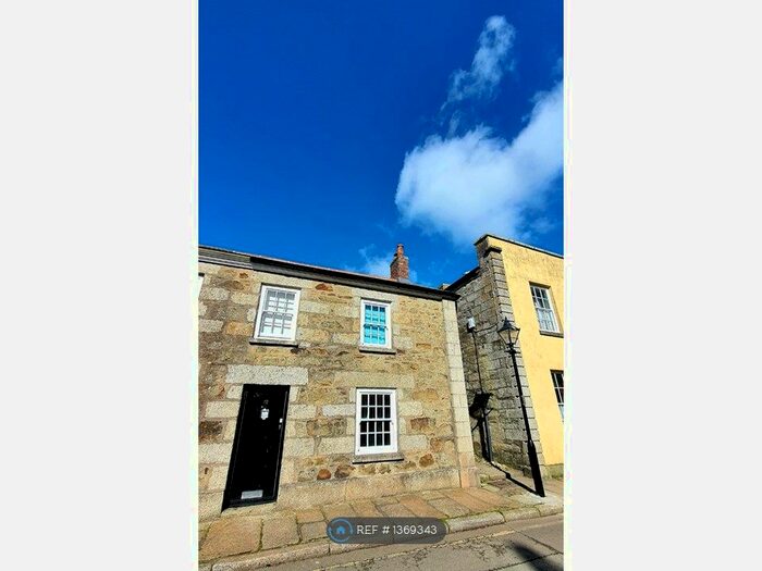 2 Bedroom Terraced House To Rent In Cross Street, Helston, TR13