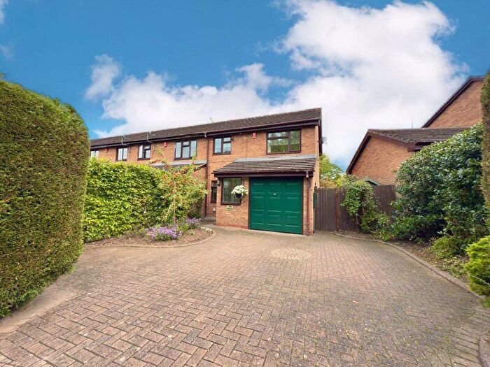 3 Bedroom End Of Terrace House For Sale In Shelley Drive, Four Oaks, Sutton Coldfield, B74