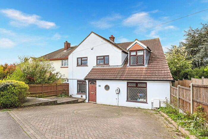 4 Bedroom Semi-Detached House For Sale In Shaftesbury Road, Epping, CM16