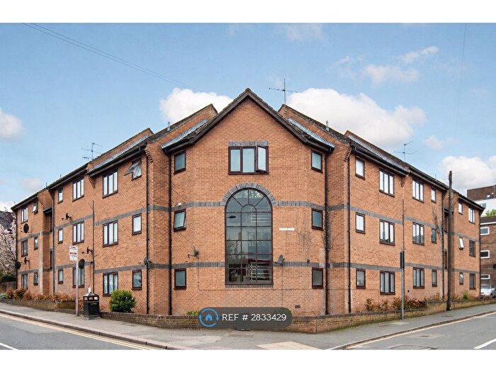 1 Bedroom Flat To Rent In Elizabeth Court, Luton, LU1