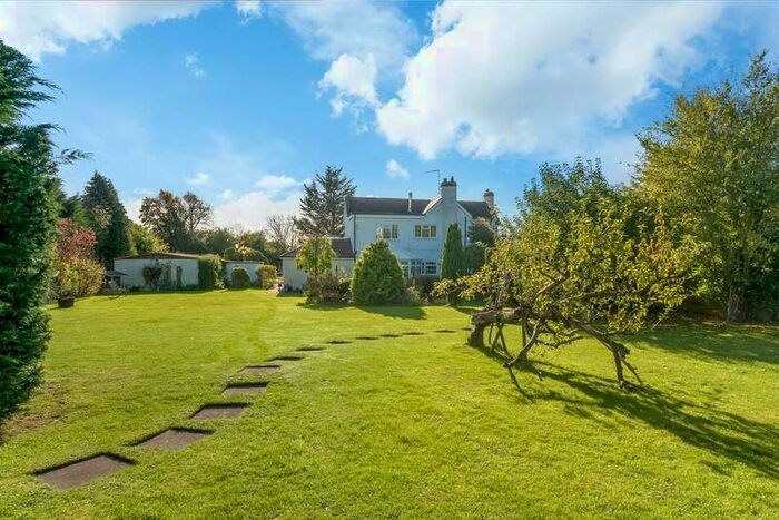 4 Bedroom Property For Sale In Stratford Road, Bidford-on-avon, Alcester, Warwickshire, B50