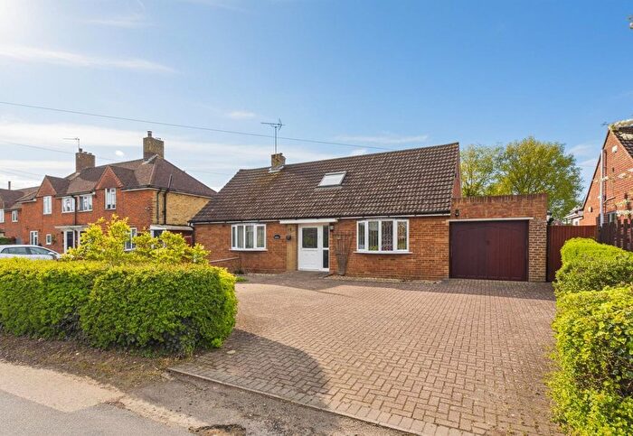 3 Bedroom Chalet For Sale In Ninn Lane, Great Chart, Ashford, TN23