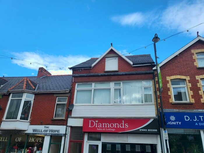 1 Bedroom Flat To Rent In Jones Arcade, Bedwlwyn Road, Ystrad Mynach, Hengoed, CF82