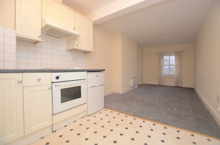 Studio To Rent In Devonshire Road, London, SE23