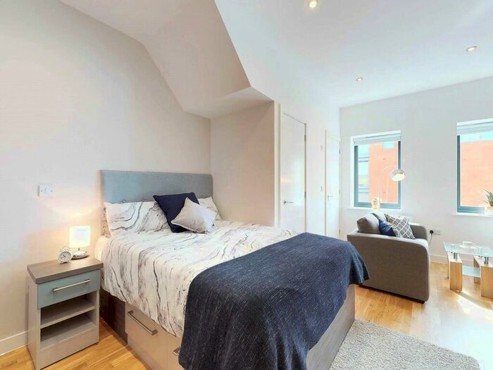 Apartment To Rent In Onyx Residence, Sheffield, #, S2