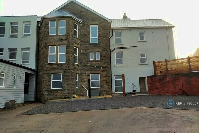 2 Bedroom Flat To Rent In Belle Vue Road, Cinderford, GL14