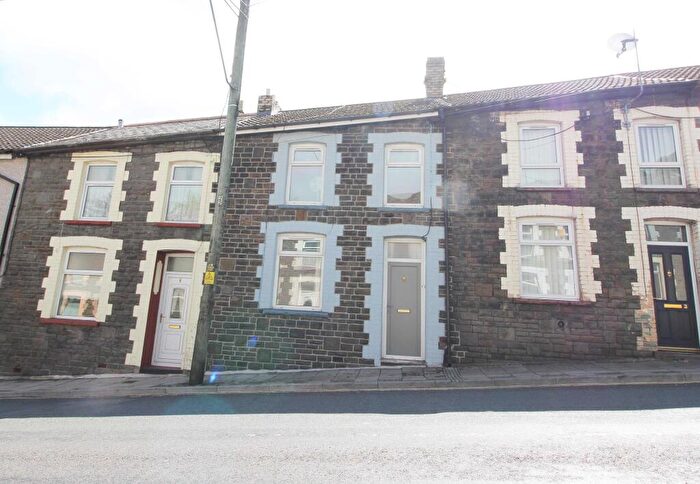 3 Bedroom Terraced House To Rent In Penrhys Road, Tylorstown, CF43
