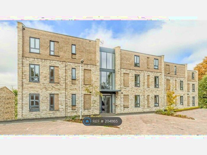 1 Bedroom Flat To Rent In Green Close, Brookmans Park, Hatfield, AL9