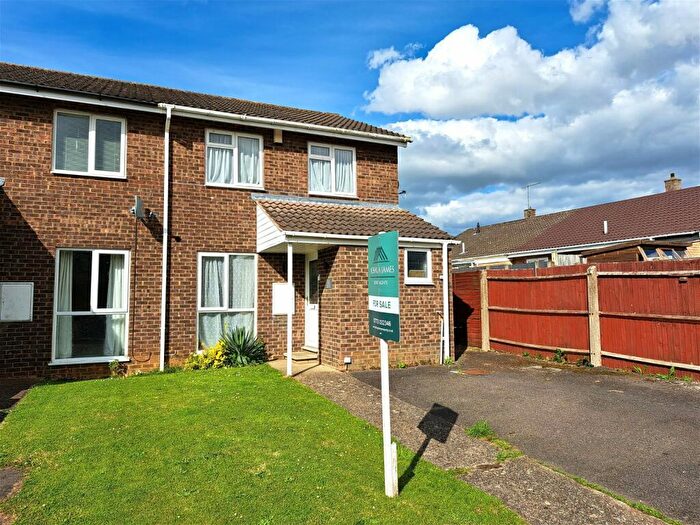 3 Bedroom End Of Terrace House For Sale In Elizabeth Way, Gamlingay, SG19