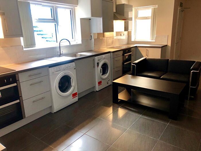 1 Bedroom Apartment To Rent In Chester Road North, Kidderminster, DY10