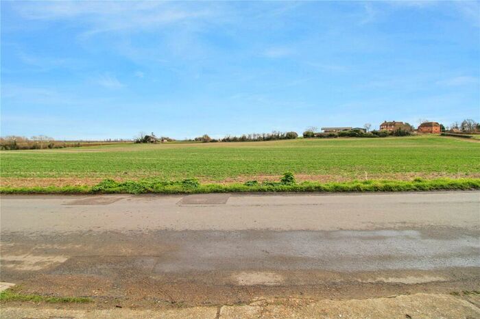 3 Bedroom Terraced House For Sale In Green Farm Lane, Shorne, Gravesend, Kent, DA12