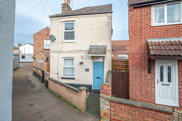 1 Bedroom Flat To Rent In Newmarket, Suffolk, CB8