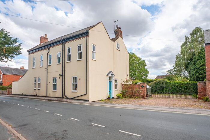 6 Bedroom Detached House For Sale In Hailgate, Howden, East Riding Of Yorkshire, DN14